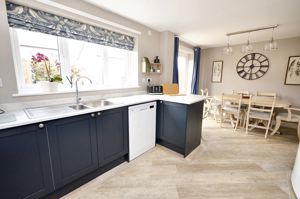 Kitchen- click for photo gallery